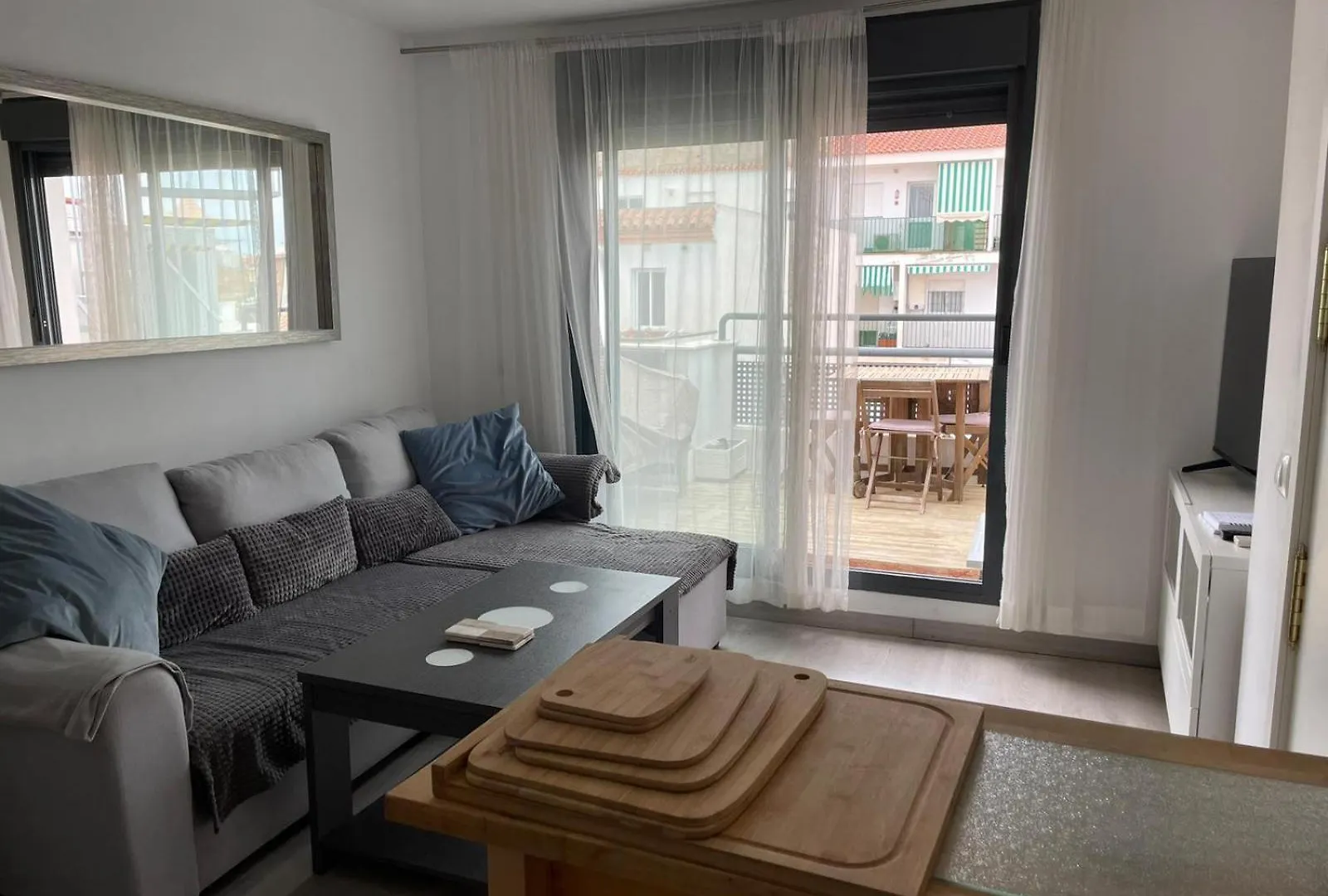 Lets In The Sun - Apartments Clavel Fuengirola