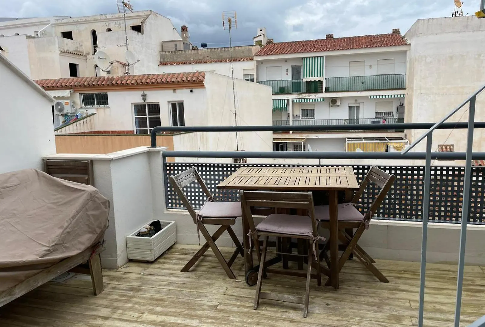 Lets In The Sun - Apartments Clavel Fuengirola